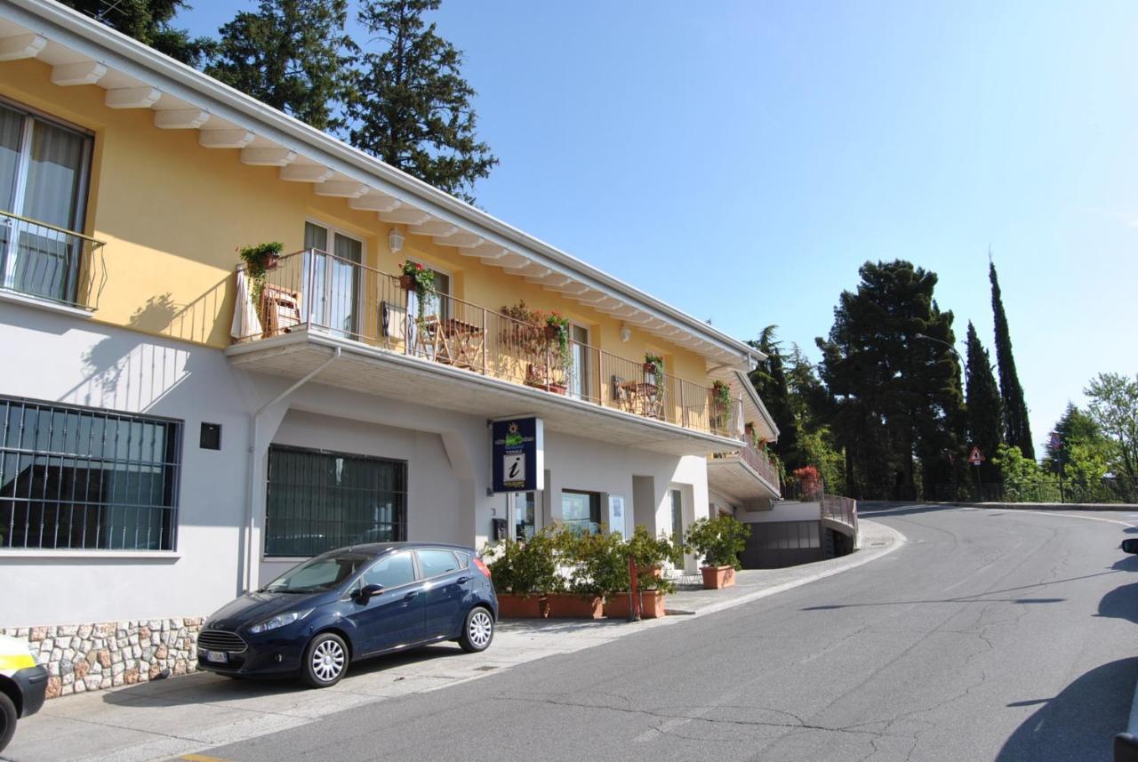 Appartamenti San Pietro - Hotel Gallo Tignale Buitenkant foto